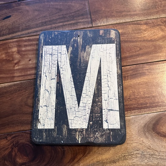 Wall decor letter M hanging accent barnwood rustic lightly used - Picture 1 of 1